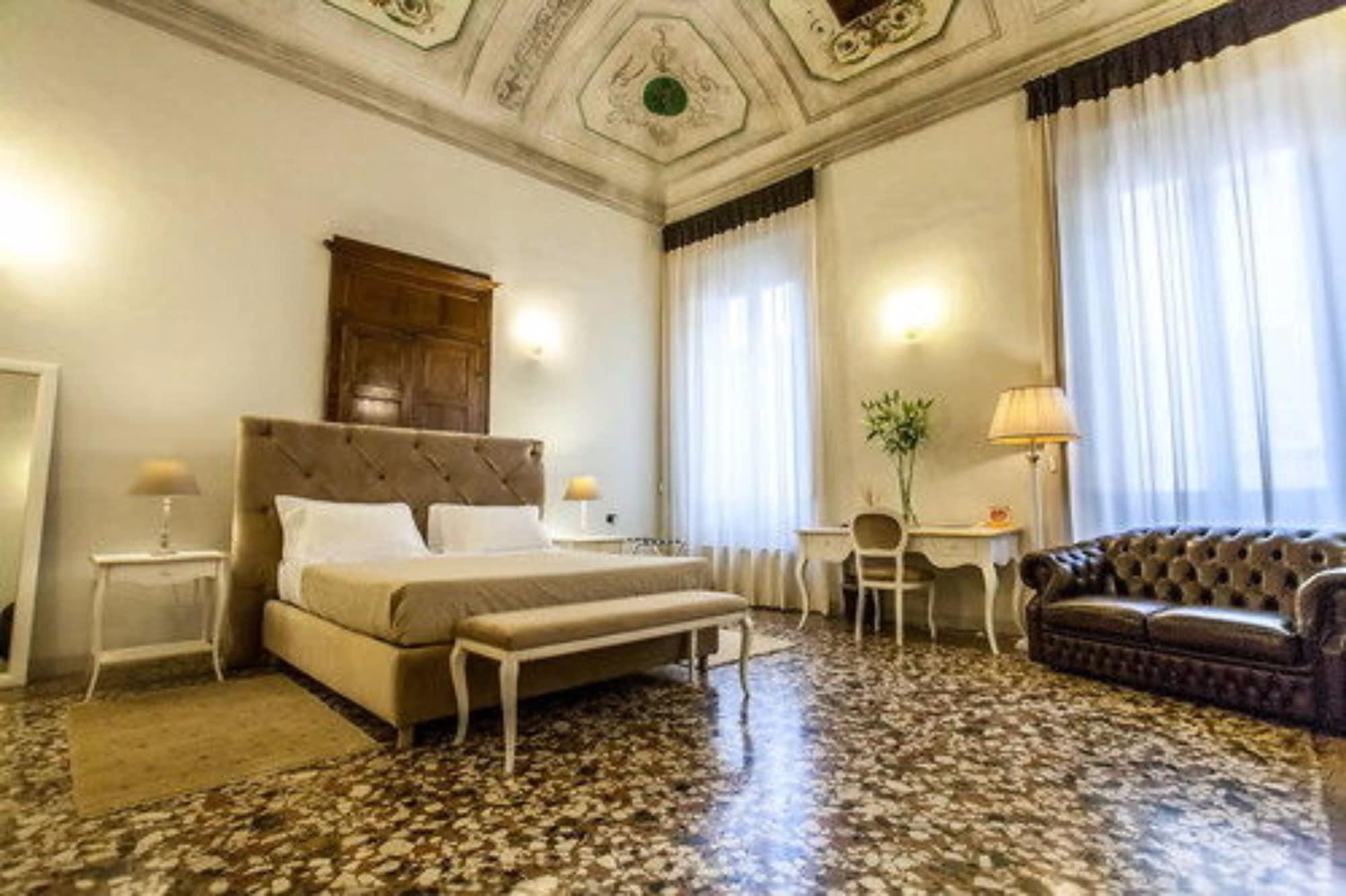 Palazzo Galletti Abbiosi Hotel Ravenna